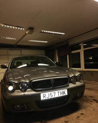 Jaguar XJ cena 18000 przebieg: 240000, rok produkcji 2007 z Wągrowiec małe 172
